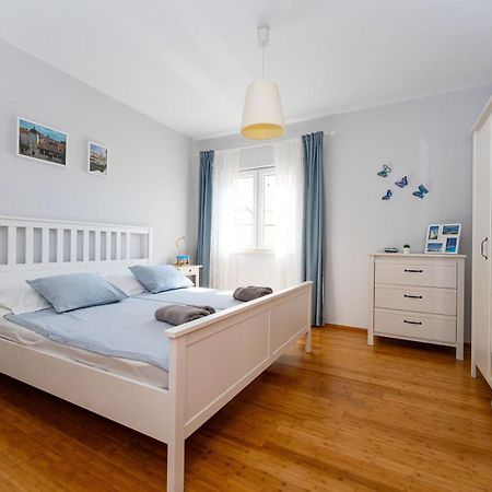 Apartmenthouse Ivana Betina  Exteriör bild