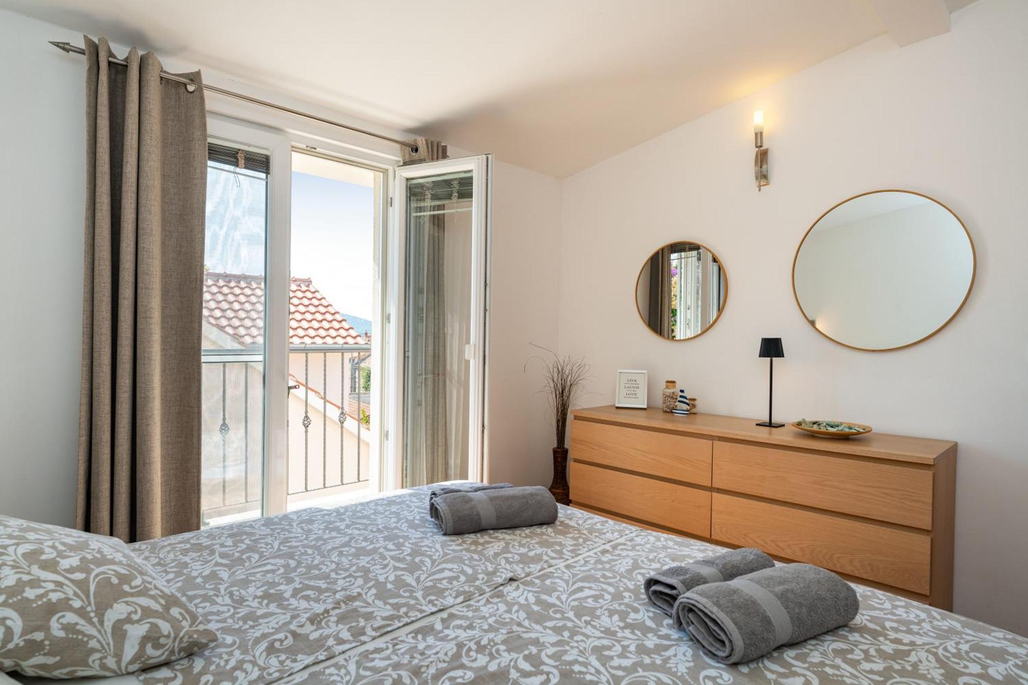 Apartmenthouse Ivana Betina  Exteriör bild