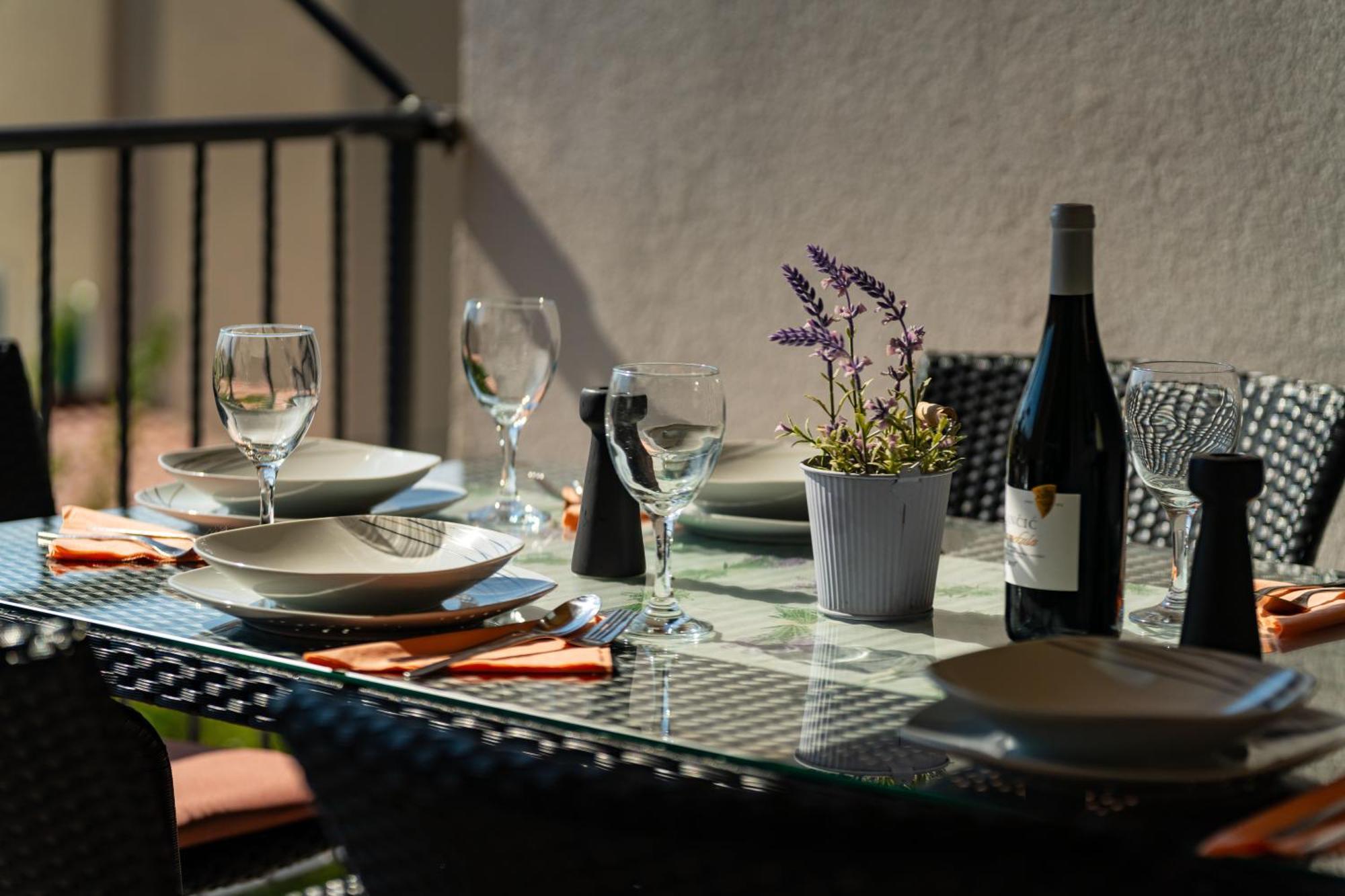 Apartmenthouse Ivana Betina  Exteriör bild